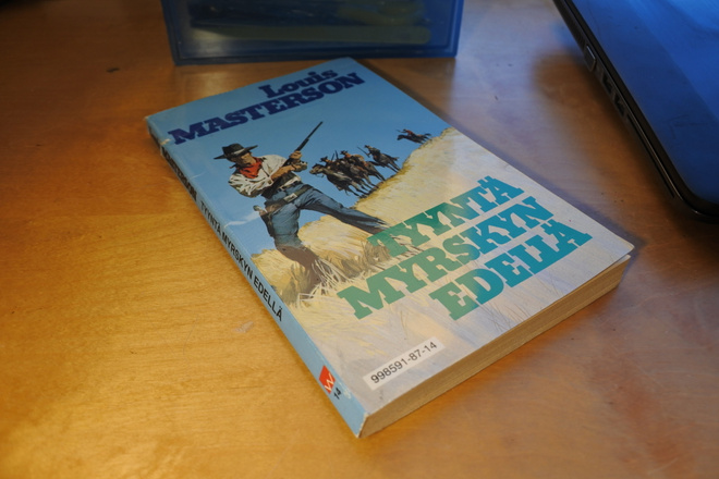 Louis Masterson: Tyyntä myrskyn edellä, pokkari