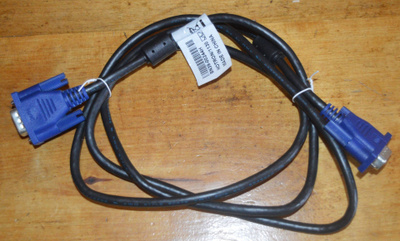 1,5m VGA kaapeli ferriiteillä