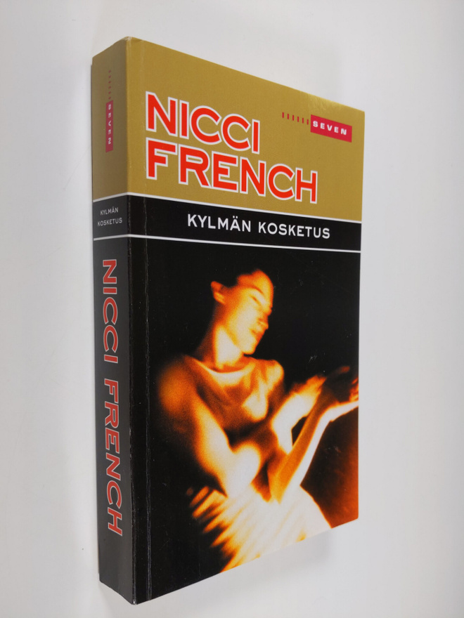 Nicci French : Kylmän kosketus