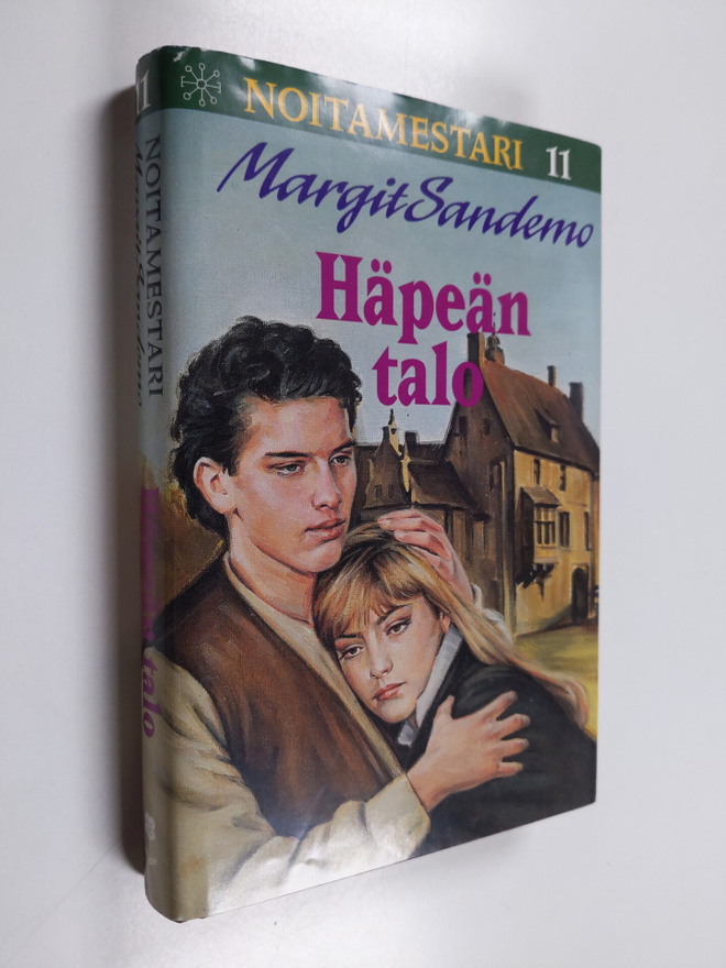 Margit Sandemo : Häpeän talo