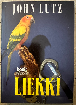 [Kirja] JOHN LUTZ: LIEKKI
