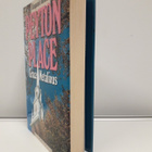 Kaupunki Nimeltä Peyton Place (G. Metalious, kirja) - pikkukuva 3