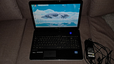 Fujitsu Lifebook AH531, i3-2350M, 15.6”, Win 11