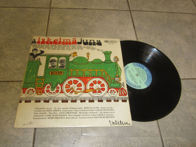 Iskelmäjuna / Ukkopekka ; mm CAROLA, EERO & JUSSI, YM