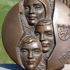 Pro Athletica. B Auren. Pronssia. Rasiassa. Halkaisija - 69 - pikkukuva 5
