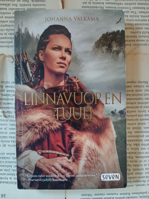 Johanna Valkama - Linnavuoren Tuuli (pokkari)