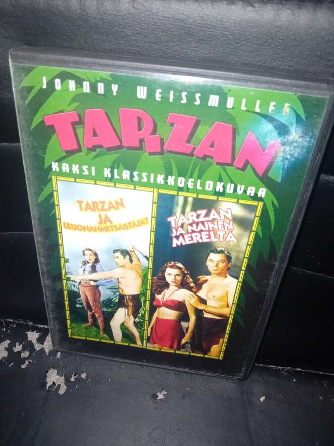 DVD Tarzan ja nainen mereltä + 1 ( SIS POSTIKULU )