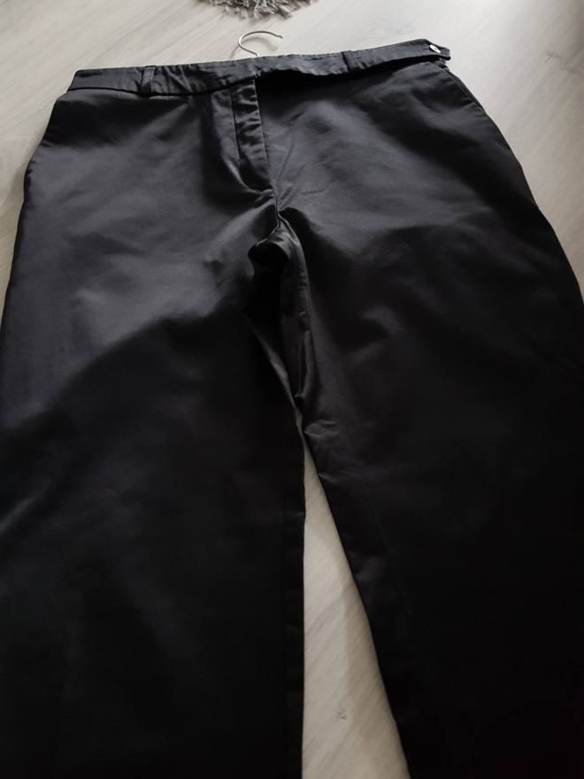 Musta Kellon Housut / Culotte housut - koko 40