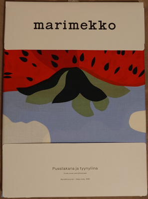 Marimekko - Mansikkavuoret pussilakanasetti (150x210 cm)