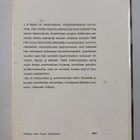 J. A. Baker : Muuttohaukka - pikkukuva 2
