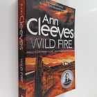 Ann Cleeves : Wild fire - pikkukuva 1