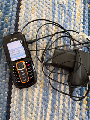Nokia puhelin