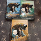 Philip Pullman: Universiumien tomu 1-3, koko sarja - pikkukuva 1