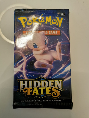 Avaamaton pokemon hidden Fates