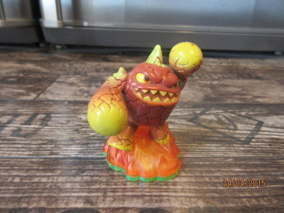Skylanders -hahmo Eruptor (1st Edition)