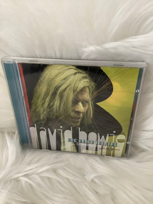 DAVID BOWIE:BBC RADIO THEATRE, london, june 27, 2000