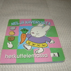 Neljä kaverusta herkuttelemassa - pikkukuva 1