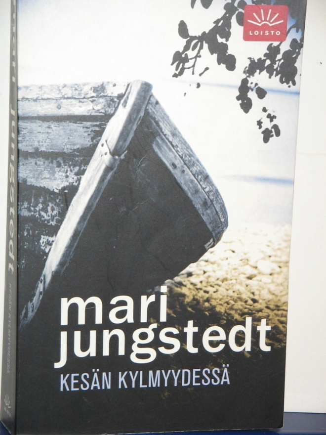 Mari Jungstedt : KESÄN KYLMYYDESSÄ