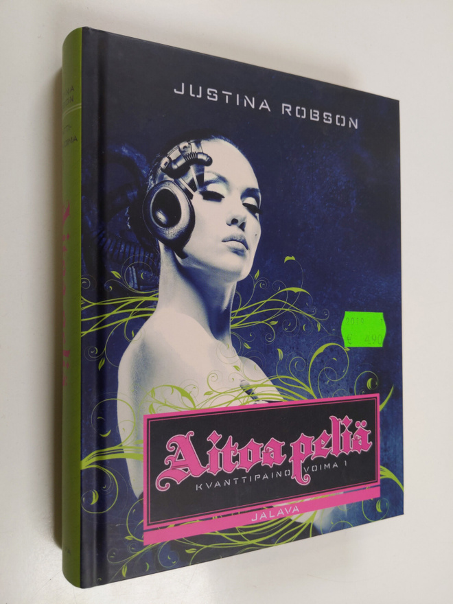 Justina Robson : Aitoa peliä