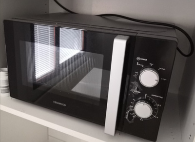 Kenwood mikroaaltouuni