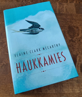 Elaine Clark McCarthy: Haukkamies