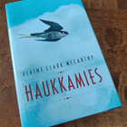 Elaine Clark McCarthy: Haukkamies - pikkukuva 1