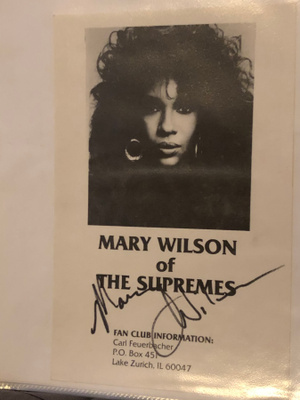 Mary Wilson / Supremes nimikirjoitus fan club mainoksessa