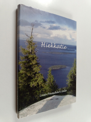 Liisa Paasikari-Salo : Hiekkatie