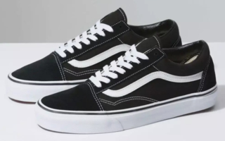 Vans Old Skool Black/White Eri kokoja saatavilla