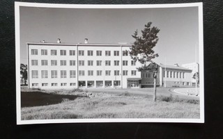 KUOPIO Kauppaoppilaitos, Albin Aaltonen