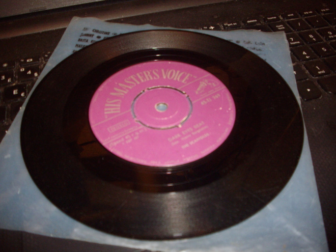 7" single : The Scaffolds : Tullalla Twist / Dark Eyes Beat