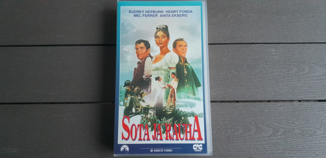 VHS: Sota Ja Rauha (Audrey Hepburn, Henry Fonda 1956/?)