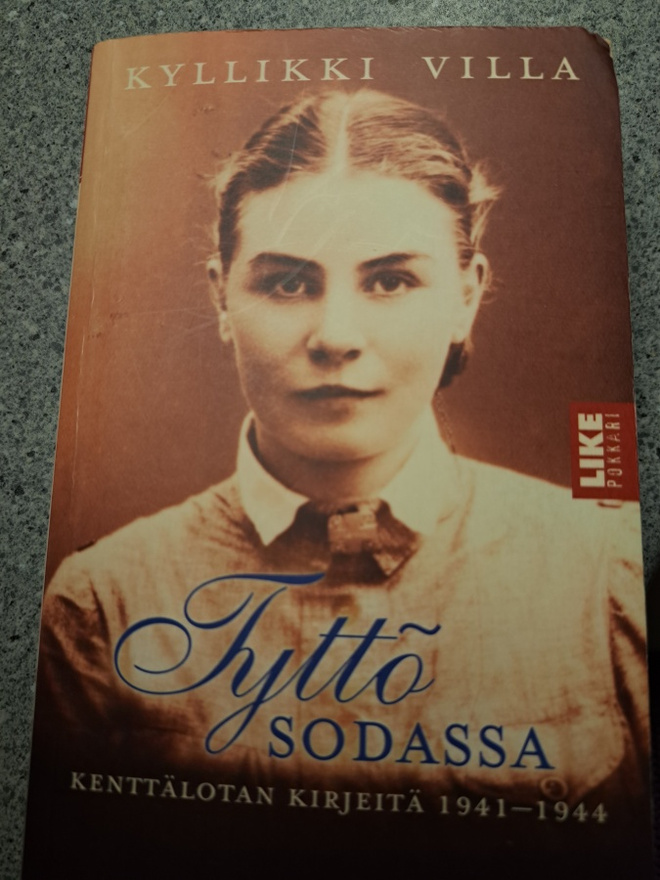 Kyllikki Villa Tyttö sodassa