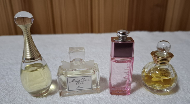 Vintage Dior miniatyyri hajuvedet 4 kpl.