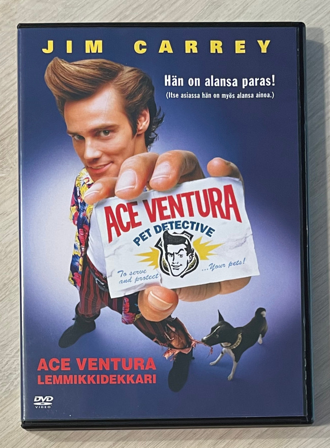 Ace Ventura - Lemmikkidekkari (1994) Jim Carrey