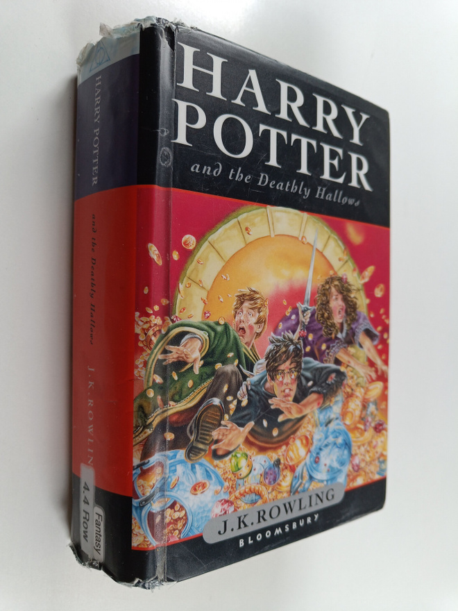 J. K. Rowling : Harry Potter and the Deathly Hallows