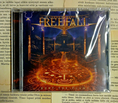 Magnus Karlsson's Free Fall - Hunt the Flame (UUSI CD)