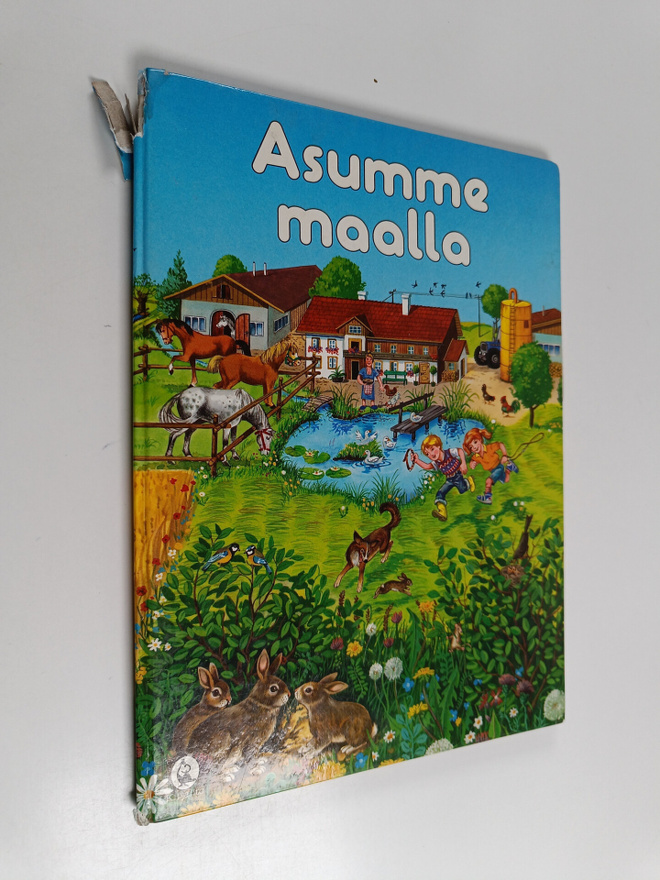Gisela Fischer : Asumme maalla