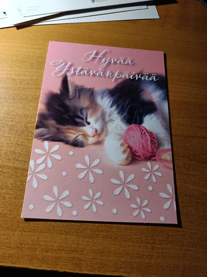 KISSA JA KERÄ