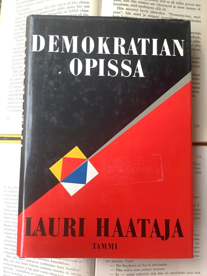 Lauri Haataja - Demokratian opissa (sid.)