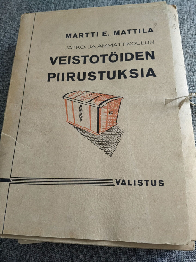 Mattila: Jatko-ja ammattikoulun Veistotöiden piirustuksia