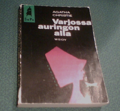 Agatha Christie: Varjossa auringon alla (1.p.1962) Sis.pk:t