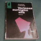 Agatha Christie: Varjossa auringon alla (1.p.1962) Sis.pk:t - pikkukuva 1