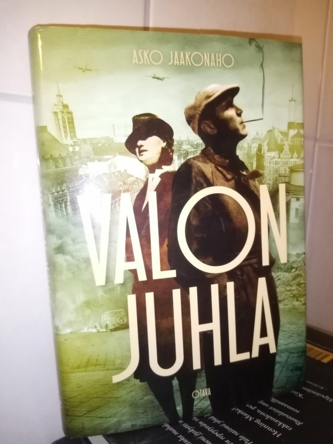 ASKO Jaakonaho :  VALON JUHLA ( SIS POSTIKULU )