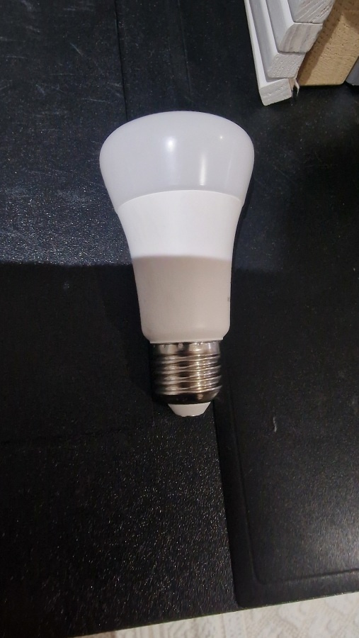 Philips Hue -LED-älylamppu, White and color ambiance, E27