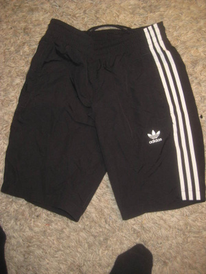*Adidas  urheilu shortsit,uudenveroiset koko s**