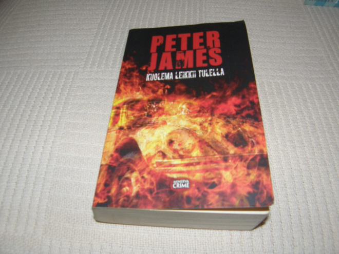 Peter James Kuolema leikkii tulella  -nid