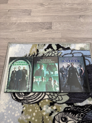 Matrix, Matrix Re-loaded ja Matrix Revolutions 3 x DVD