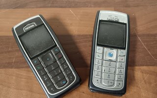 2kpl Nokia 6230 puhelimia varaosiksi/projektiksi