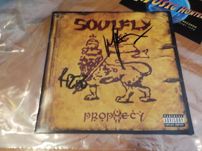 SOULFLY - PROPHECY CD KANSILEHTI  MAX JA MARC NIMMAREILLA
